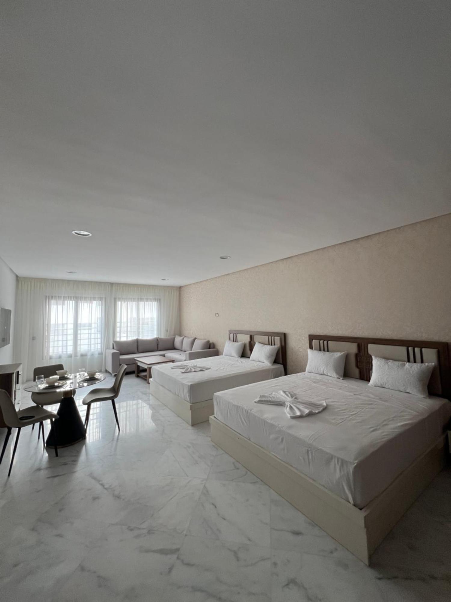 Royal Center Appartement Tanger Buitenkant foto