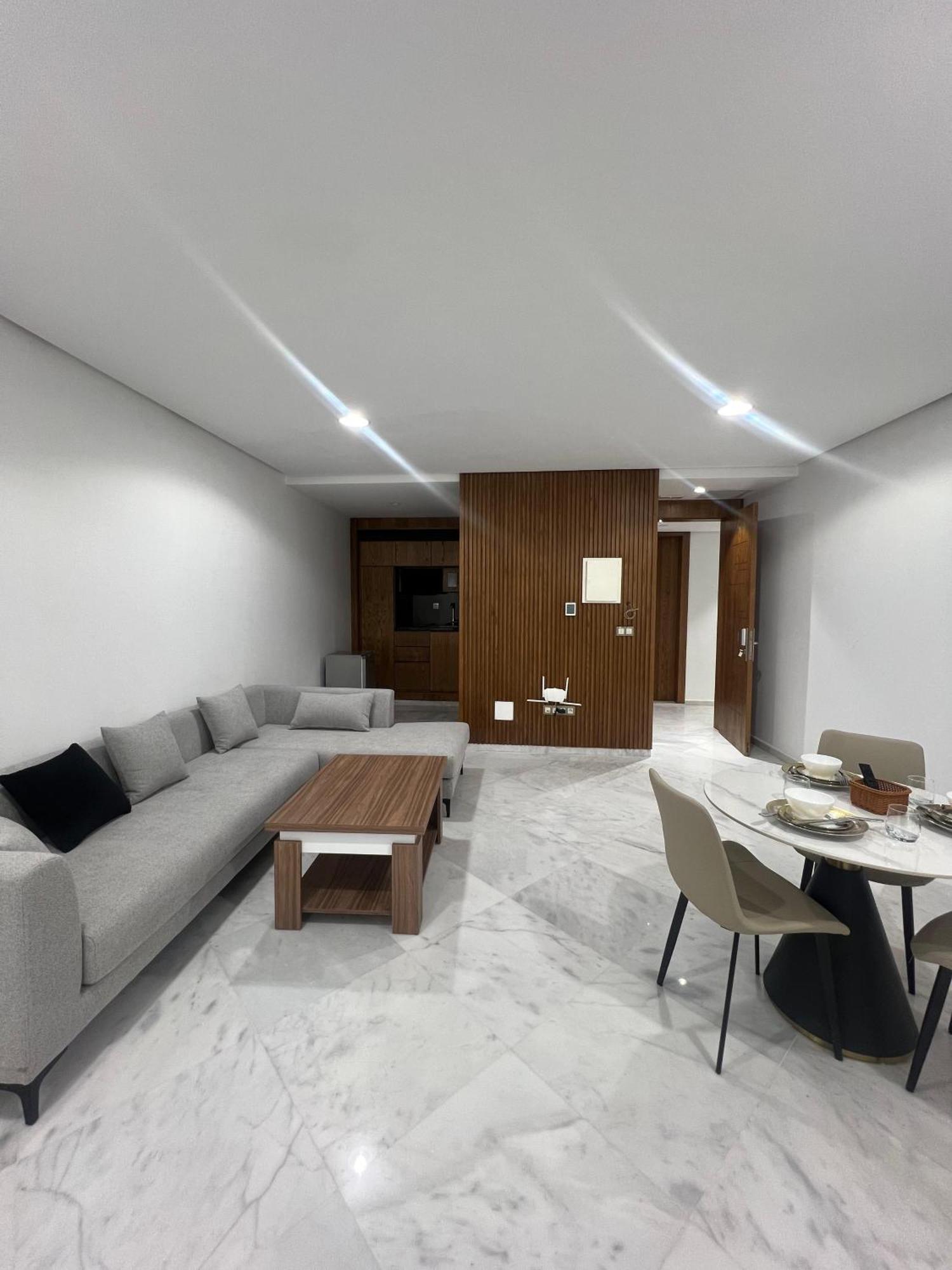 Royal Center Appartement Tanger Buitenkant foto