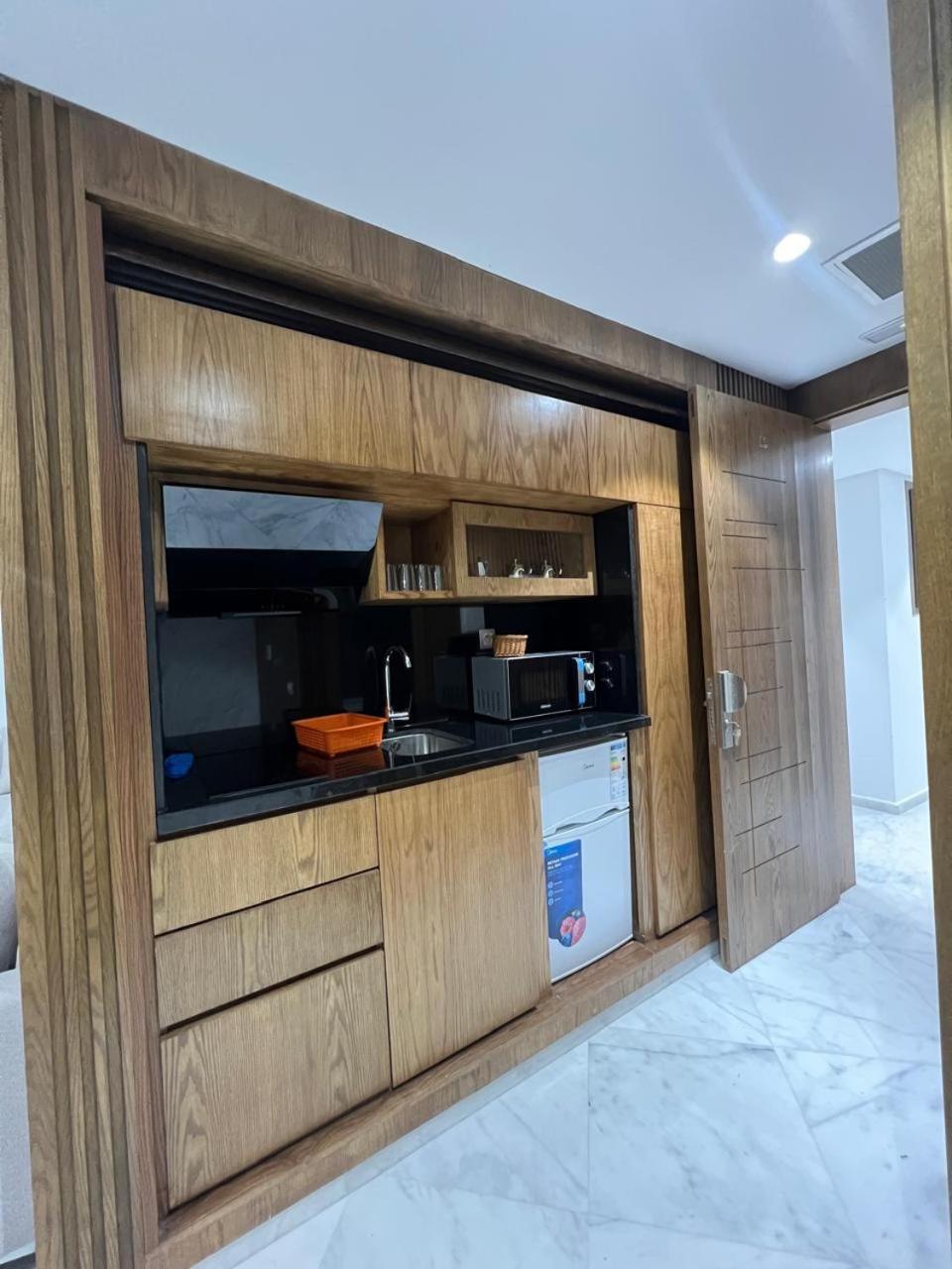 Royal Center Appartement Tanger Buitenkant foto
